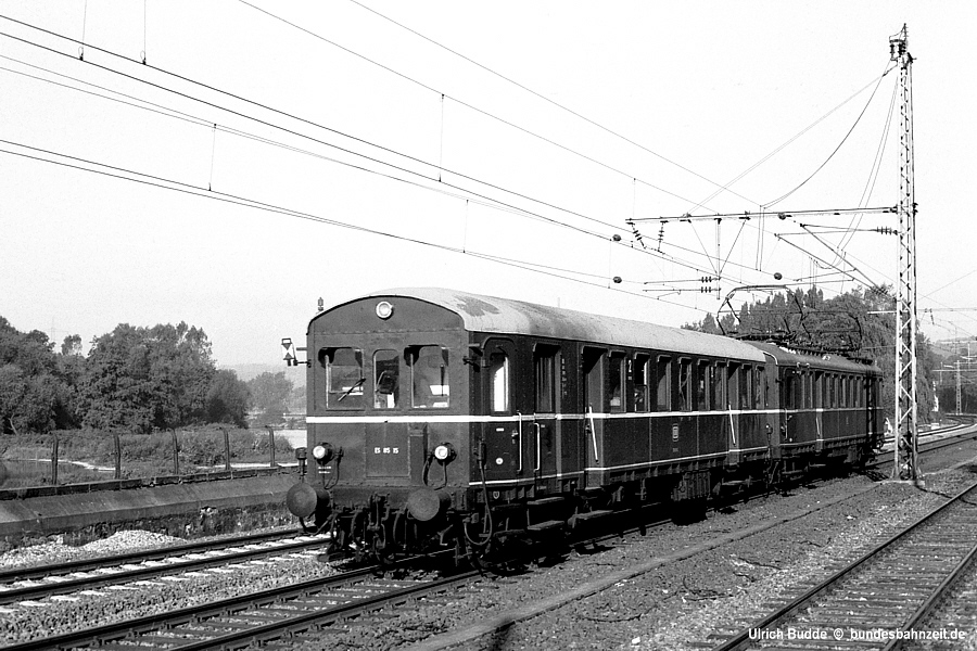 http://www.bundesbahnzeit.de/dso/Bochum 85, Jub Zuege/b15-ES85_15.jpg